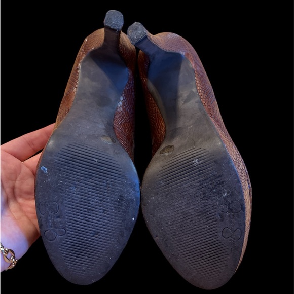 Jessica Simpson faux snake shoes - Picture 2 of 5